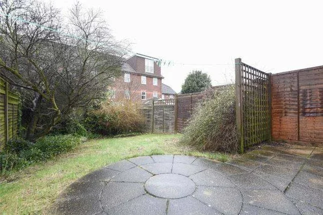 House Silbury Avenue in Greater London
