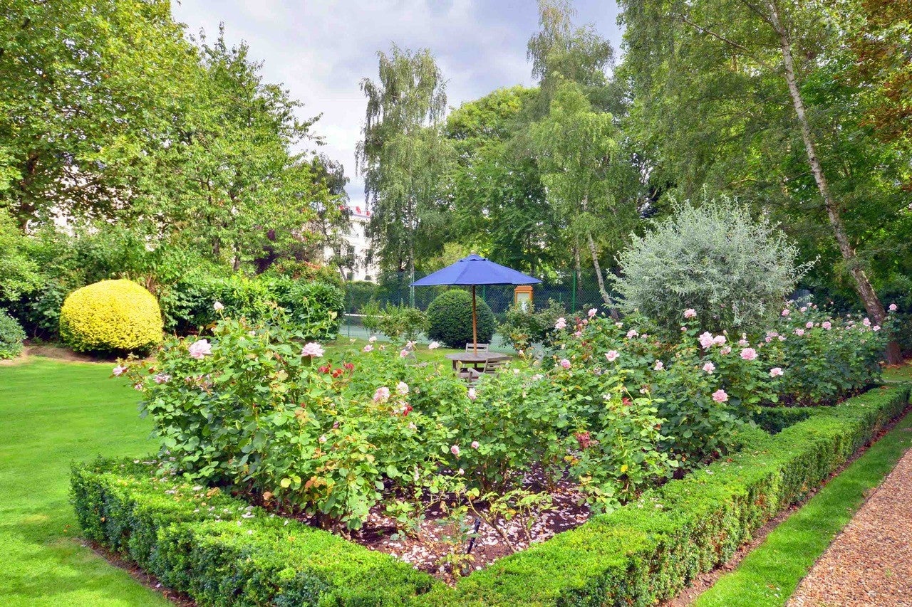 Flat Blomfield Road in City of Westminster