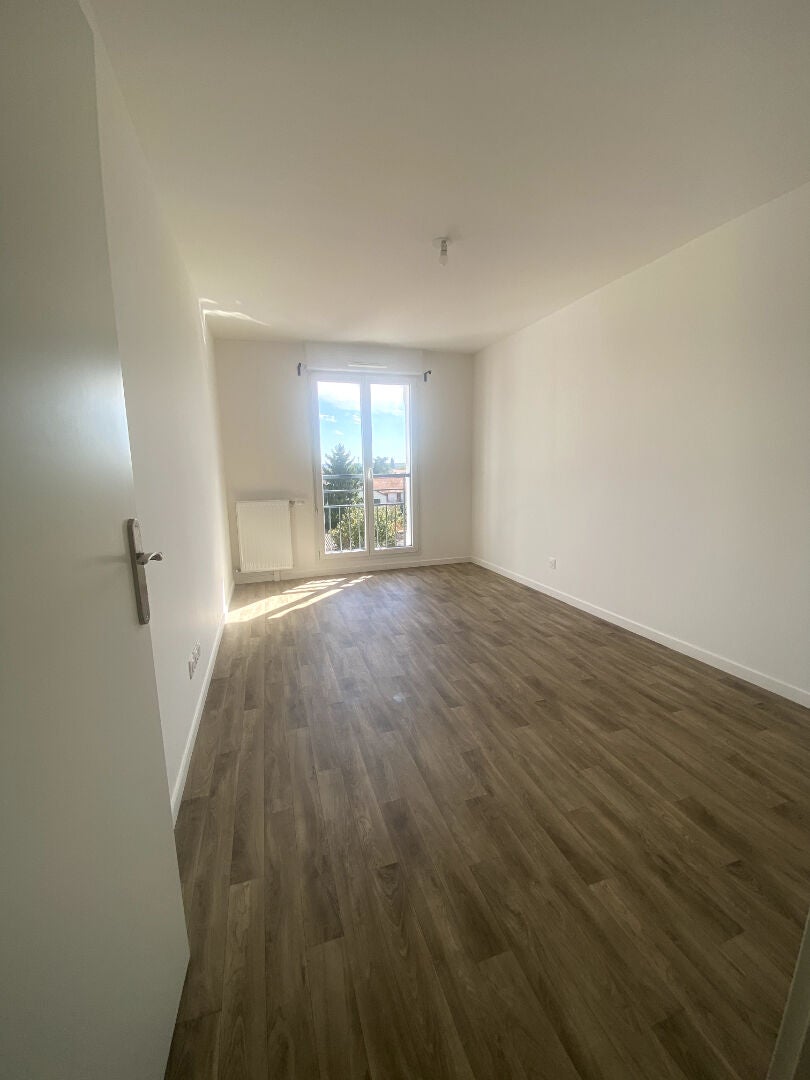 Appartement Avenue Félix Éboué à Le Blanc-Mesnil