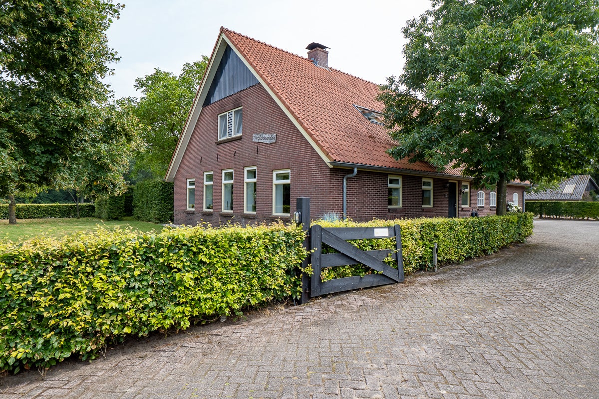 Huis Veldsnijderweg 12 in Haaksbergen