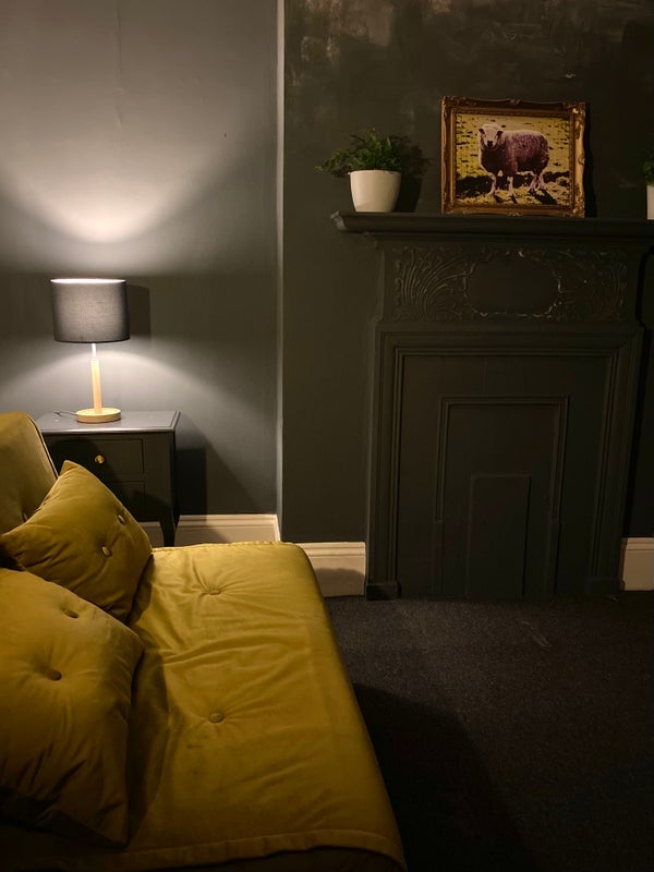 Room Grove Green Road in Greater London