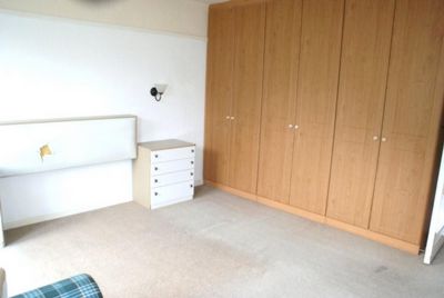Flat Belmont Close in Greater London