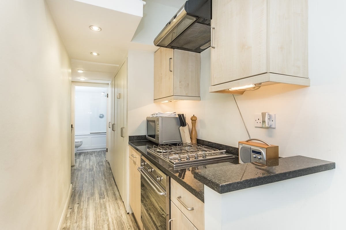Flat First Street in Greater London
