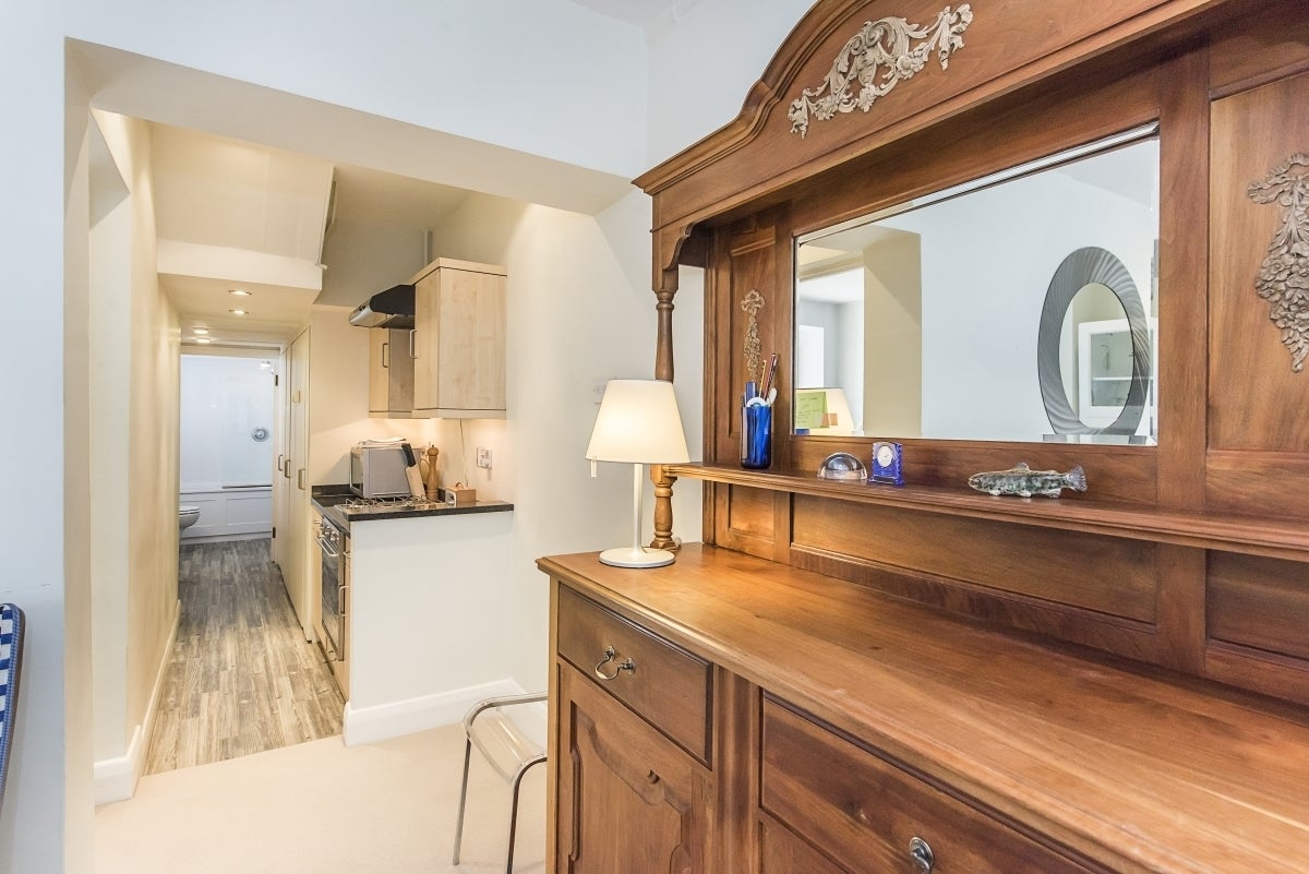Flat First Street in Greater London