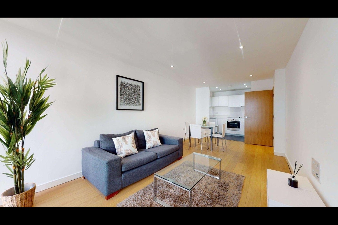 Room Saffron Square in Greater London