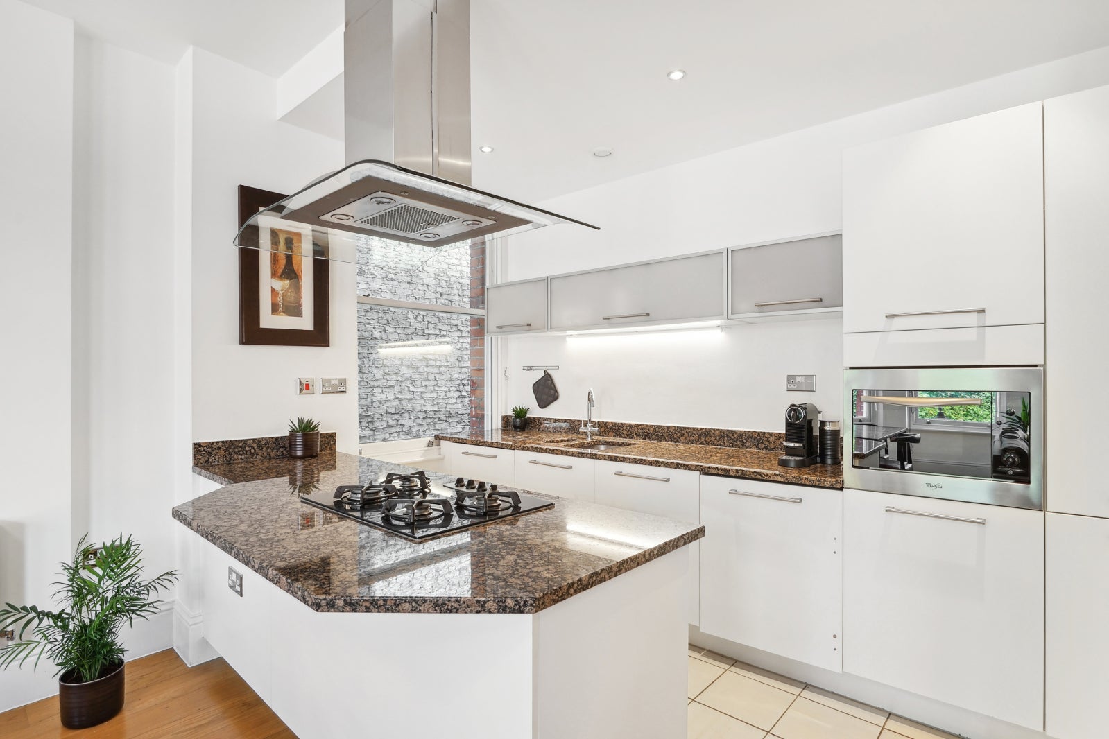 Flat Nevern Square in Greater London