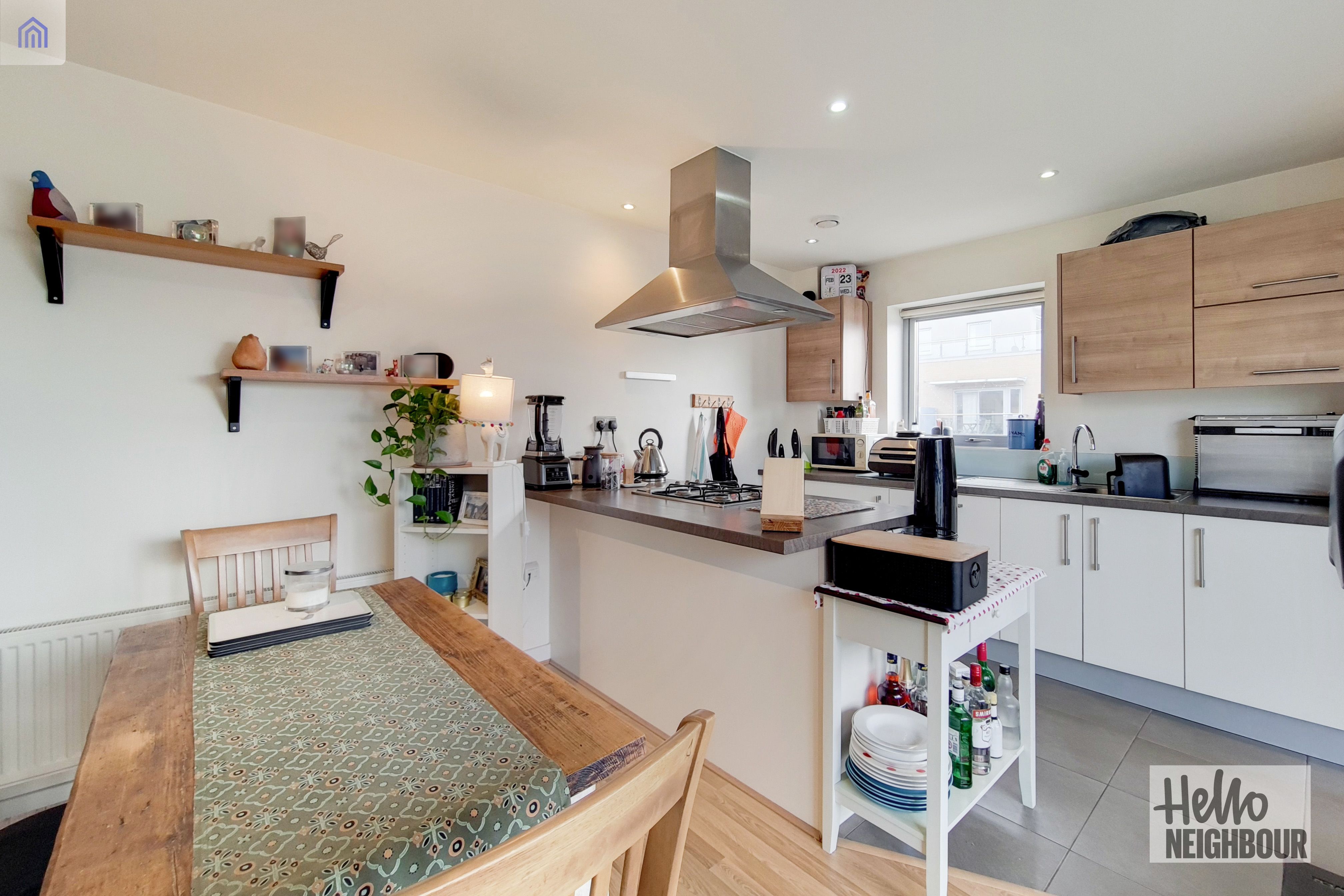 Flat Merchant Street in Greater London