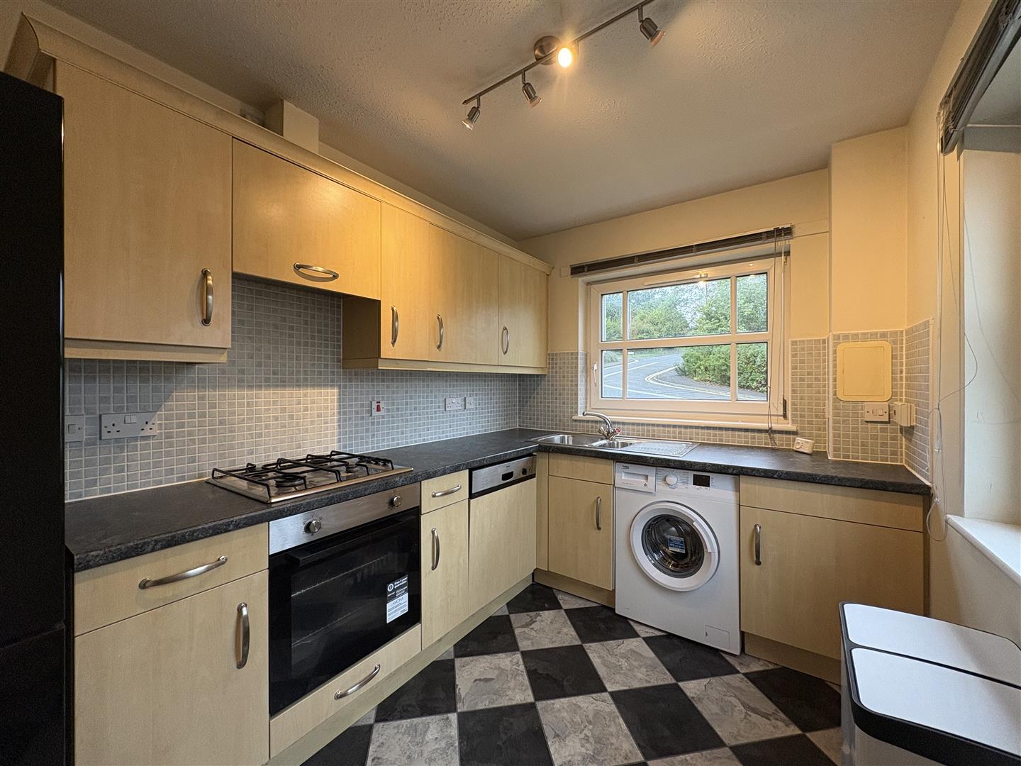 Flat Cornhill Road in Perth
