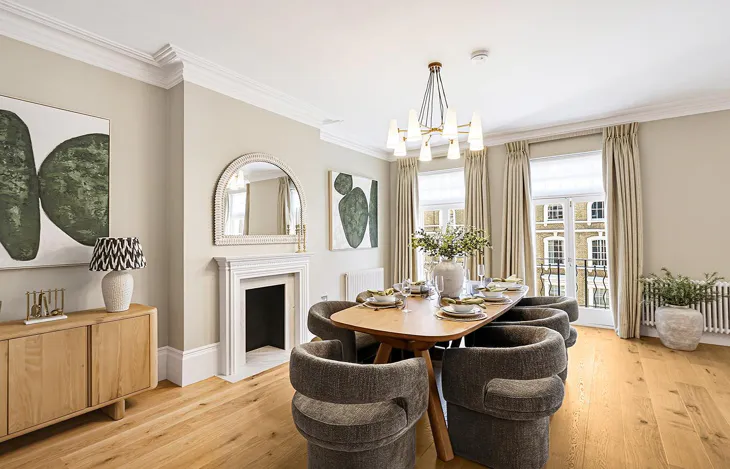Flat Gloucester Road in Greater London
