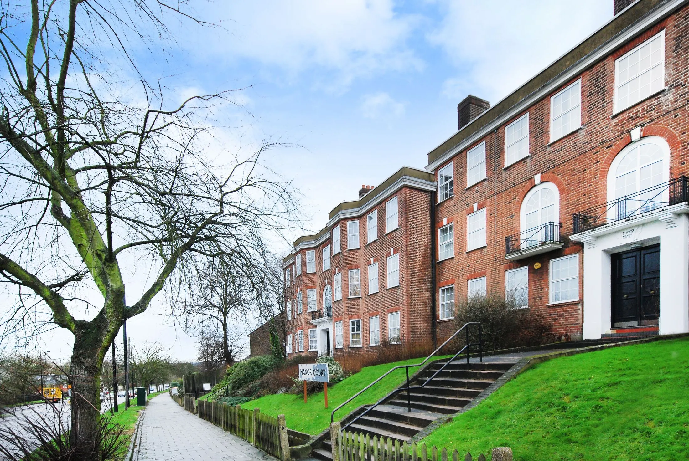 Flat Aylmer Road in Greater London