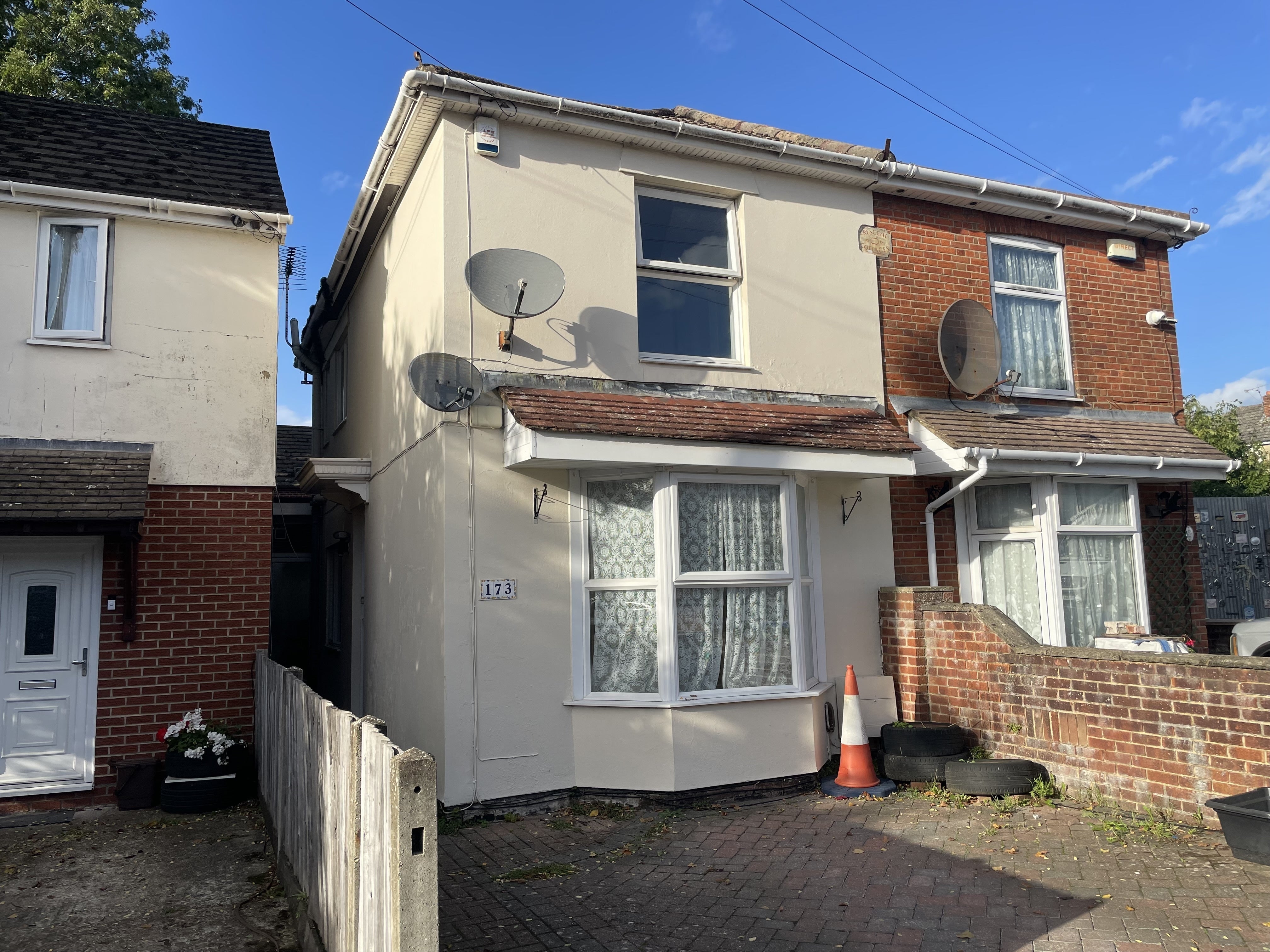 House Warren Crescent in Southampton