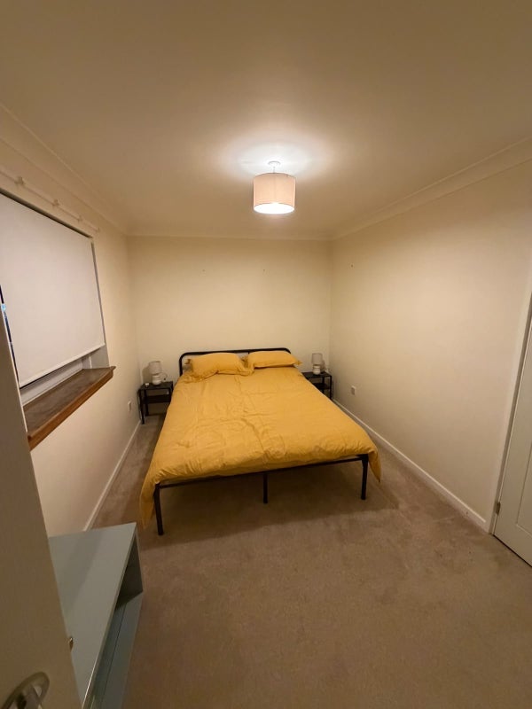 Room Curle Street in Glasgow