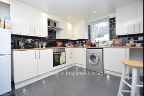House Hessle View in Leeds