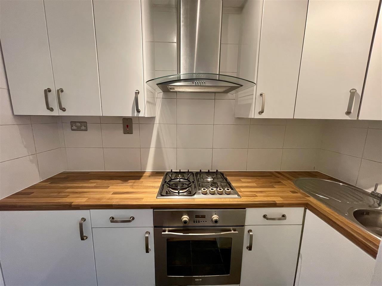 Flat Tufnell Park Road in Greater London