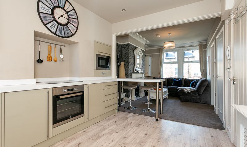Flat Dragon Avenue in Harrogate