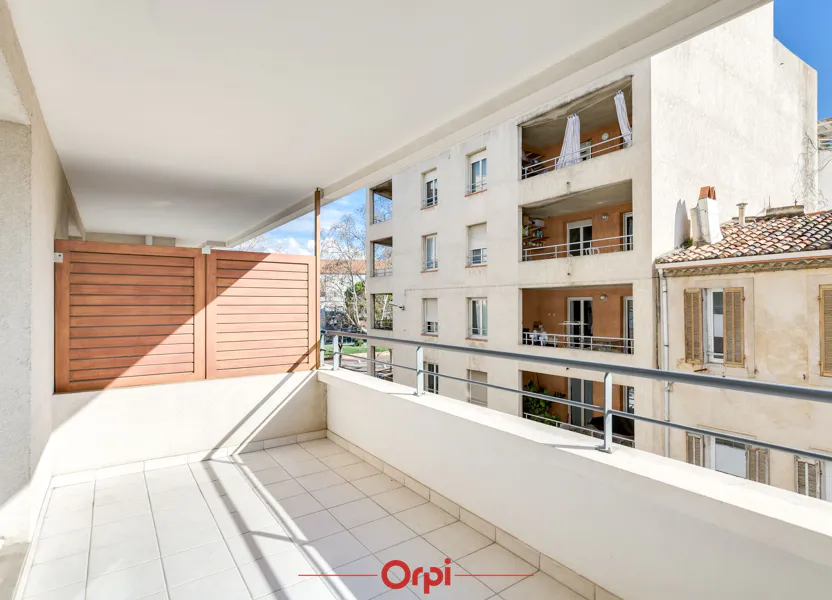 Flat Rue Roumanille in Marseille