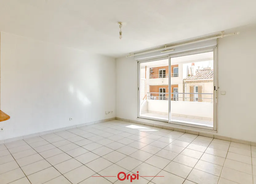 Flat Rue Roumanille in Marseille