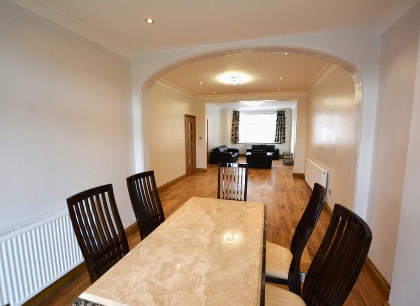 House Neeld Crescent in Greater London