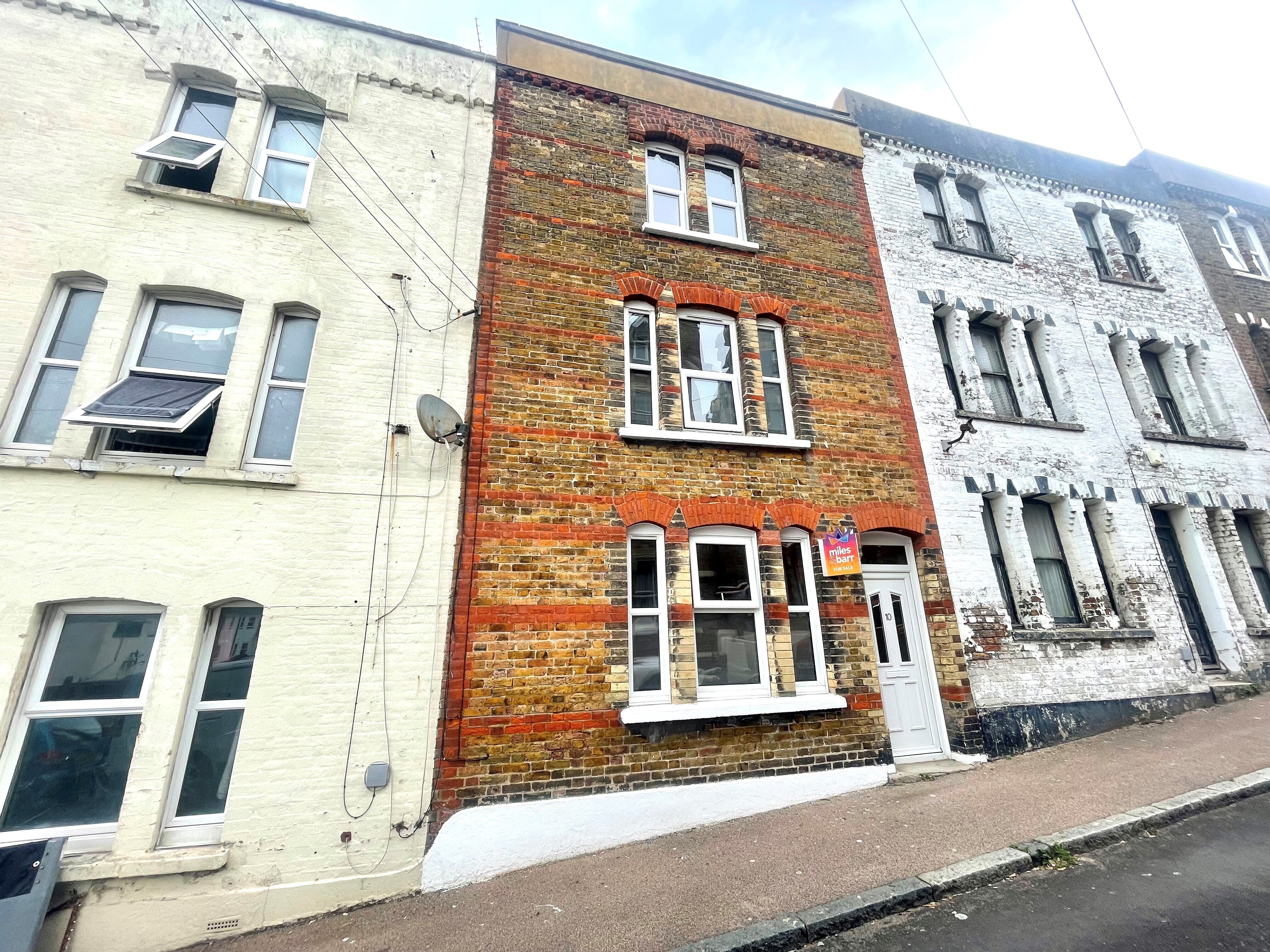 House Artillery Road in Thanet