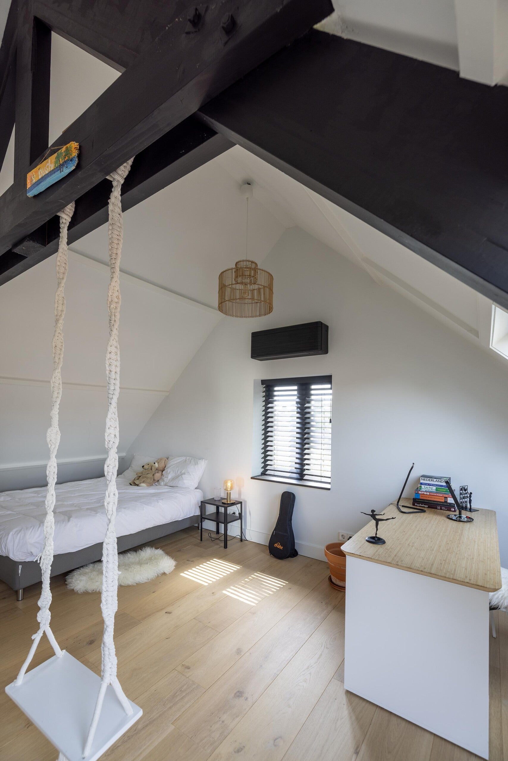 Vrijstaande woning te koop: Badlaan 15, Muiderberg