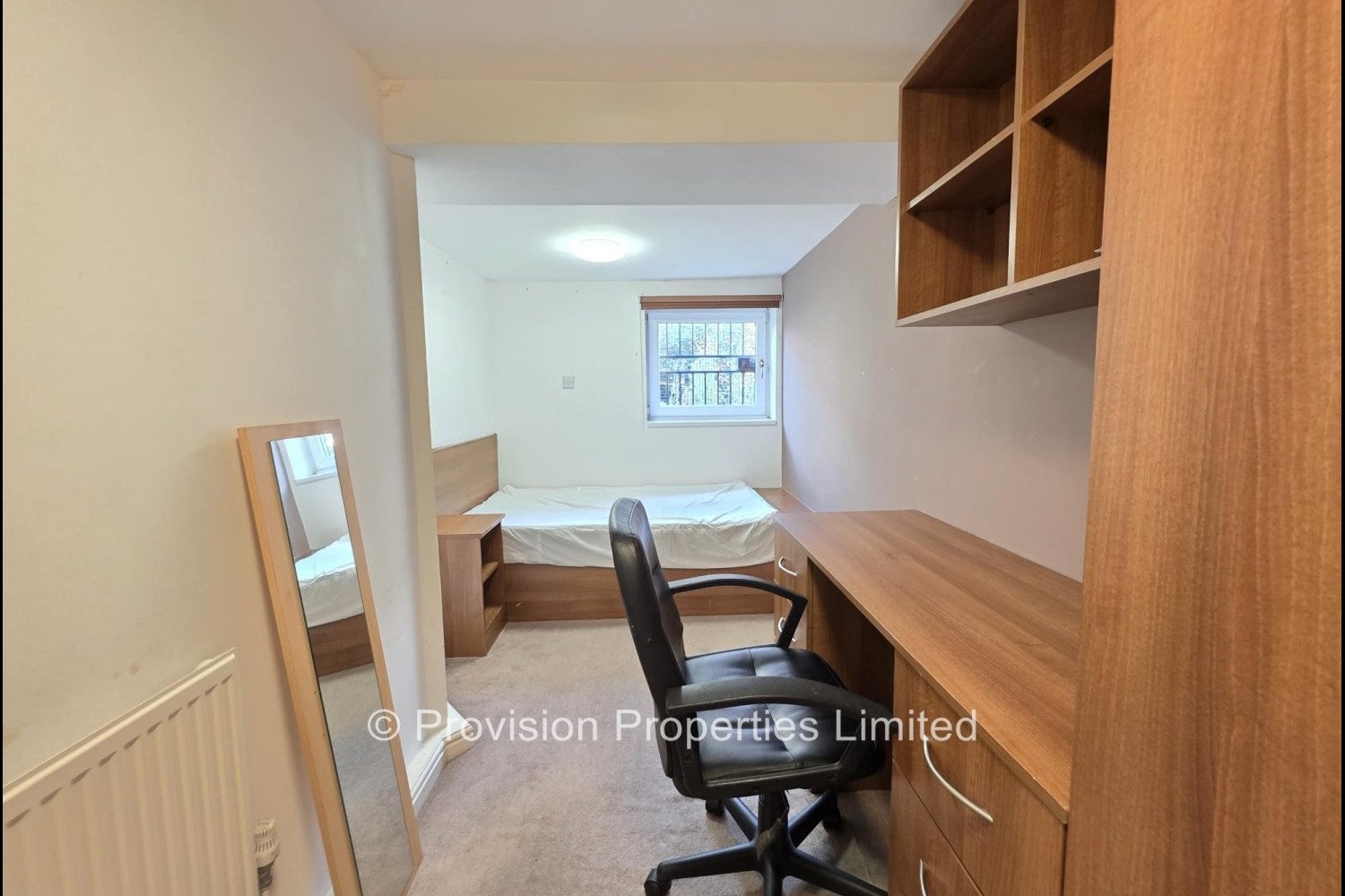 Flat Brudenell Mount in Leeds