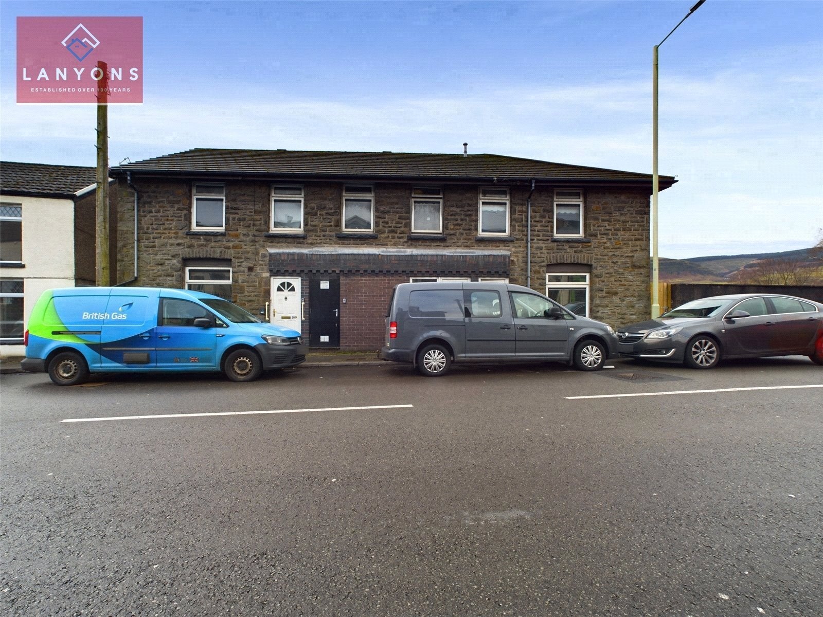 Flat William Street in Ystrad