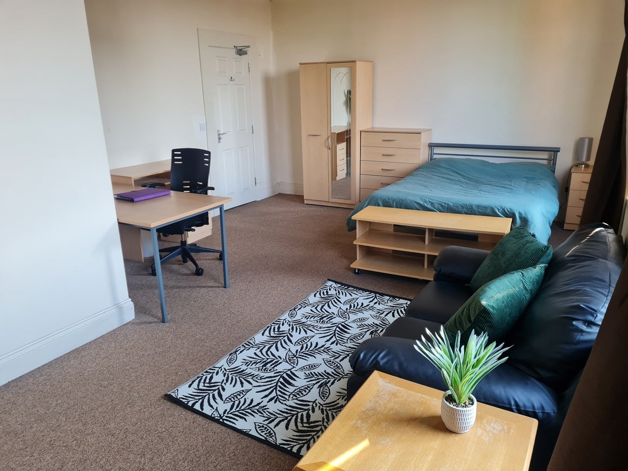 Room Uttoxeter New Road in Derby