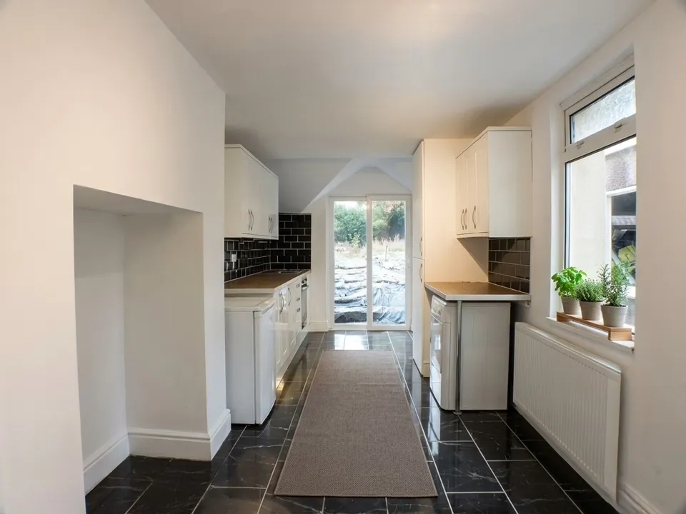 House New Road in Cefn-bryn-brain