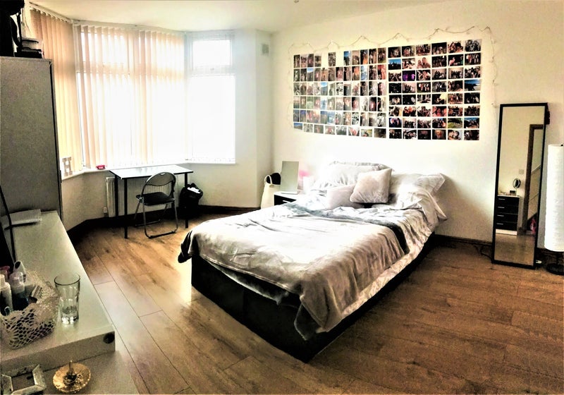 Room Muller Road in Bristol