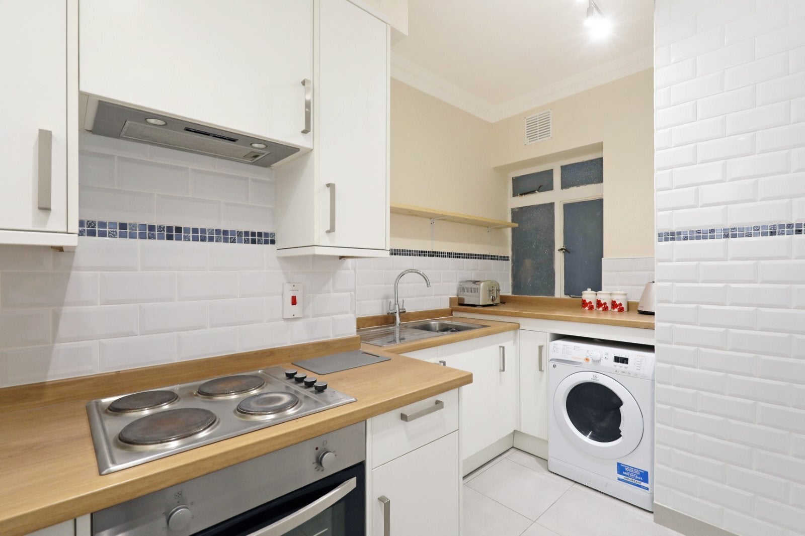 Flat Putney Hill in Greater London