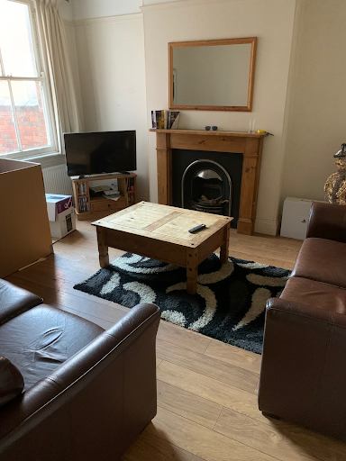 Room Poplar Avenue in Birmingham