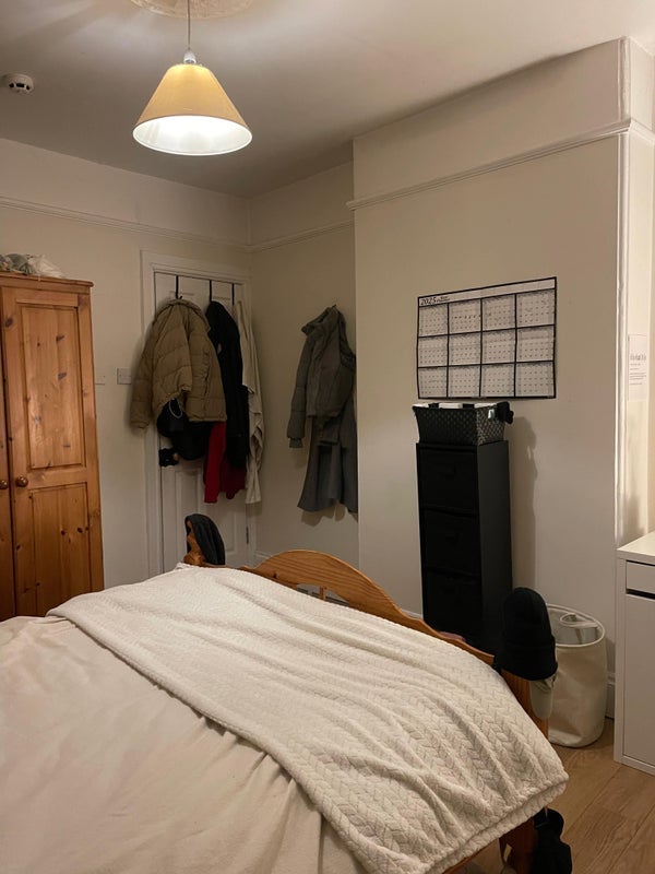 Room Poplar Avenue in Birmingham