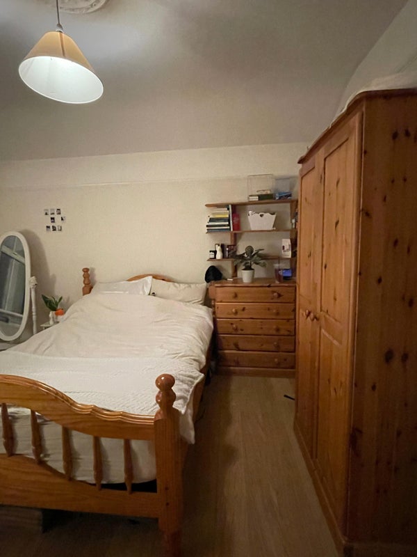 Room Poplar Avenue in Birmingham