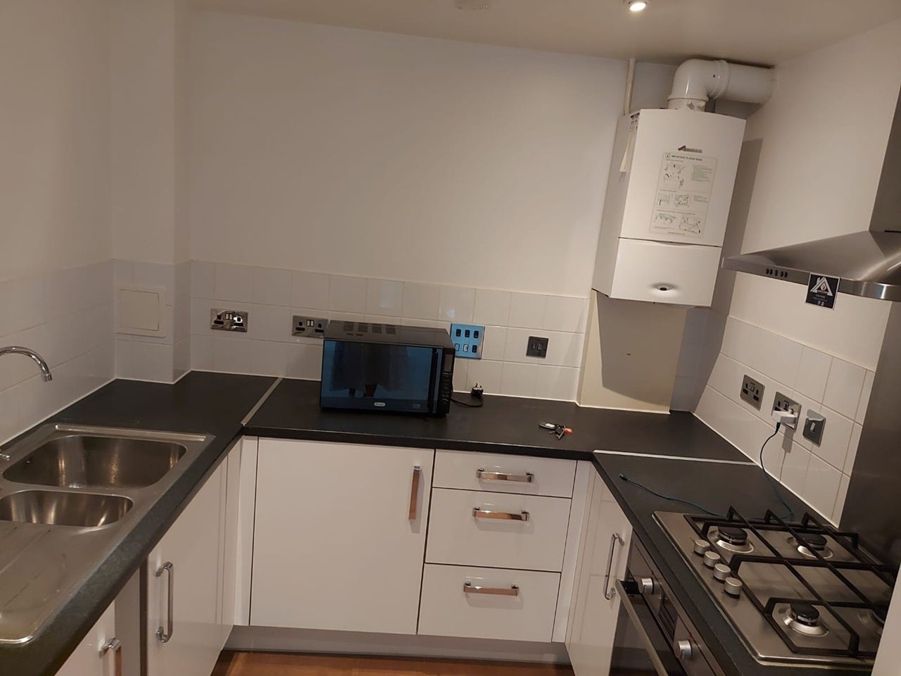 Flat Railton Close in Elmbridge