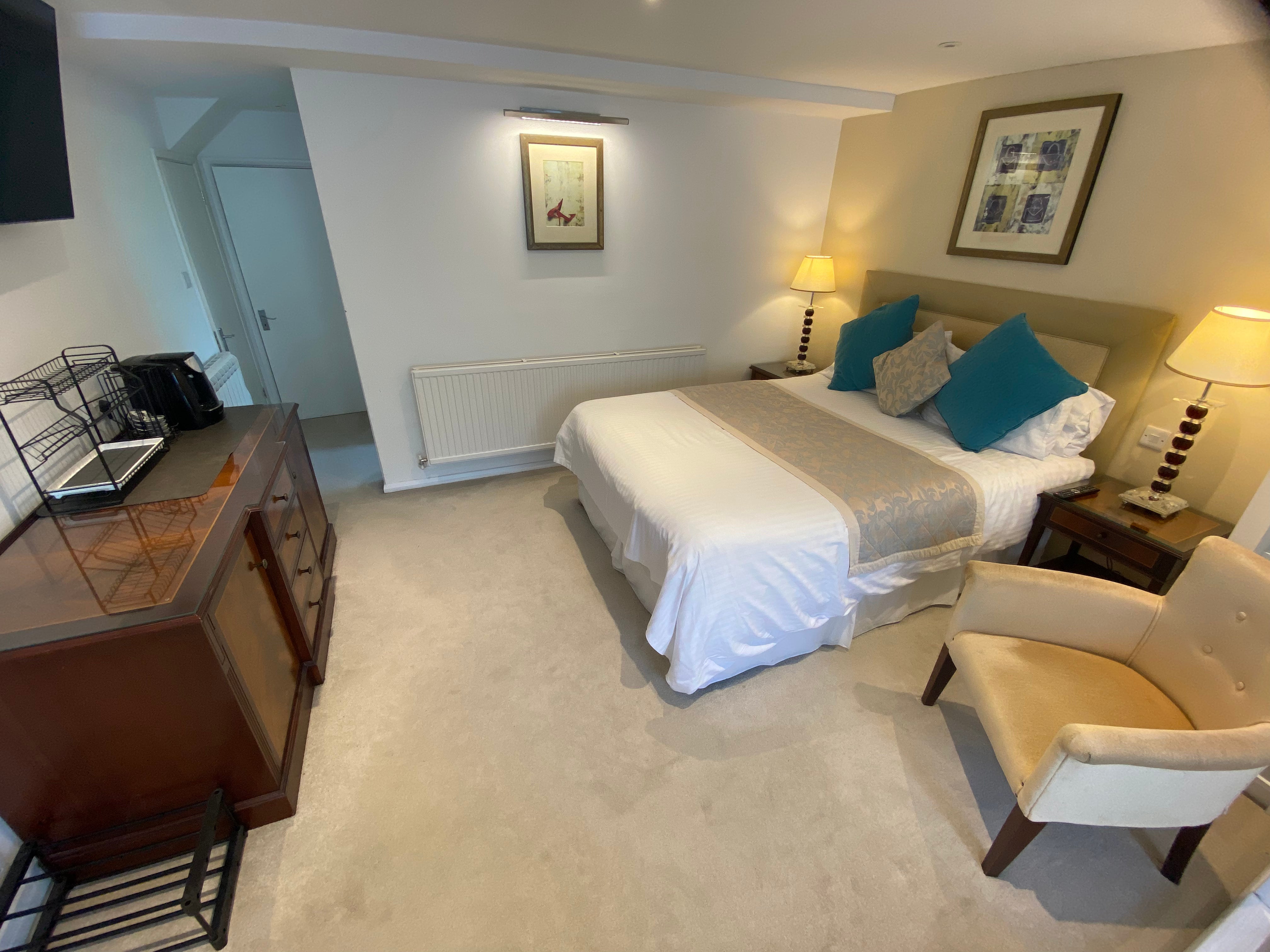 Room Lyndhurst Road in Landford