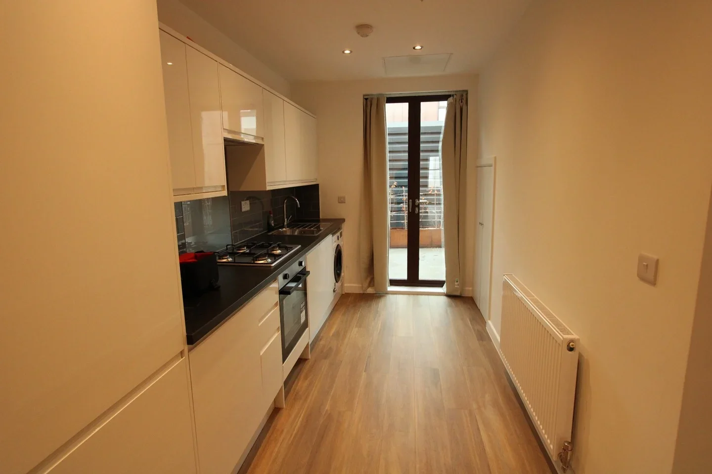 Flat Rye Lane in Greater London