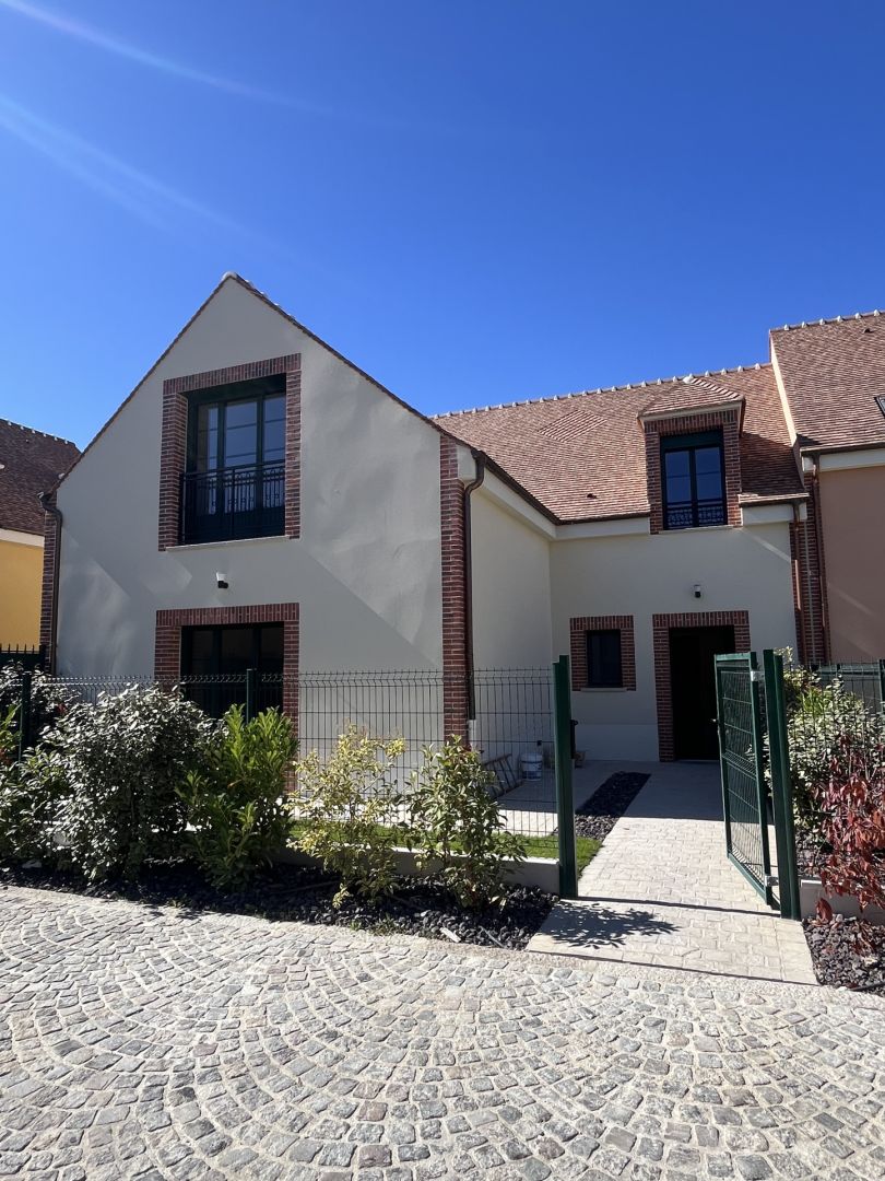 House Rue des Francs-Bourgeois in Bû