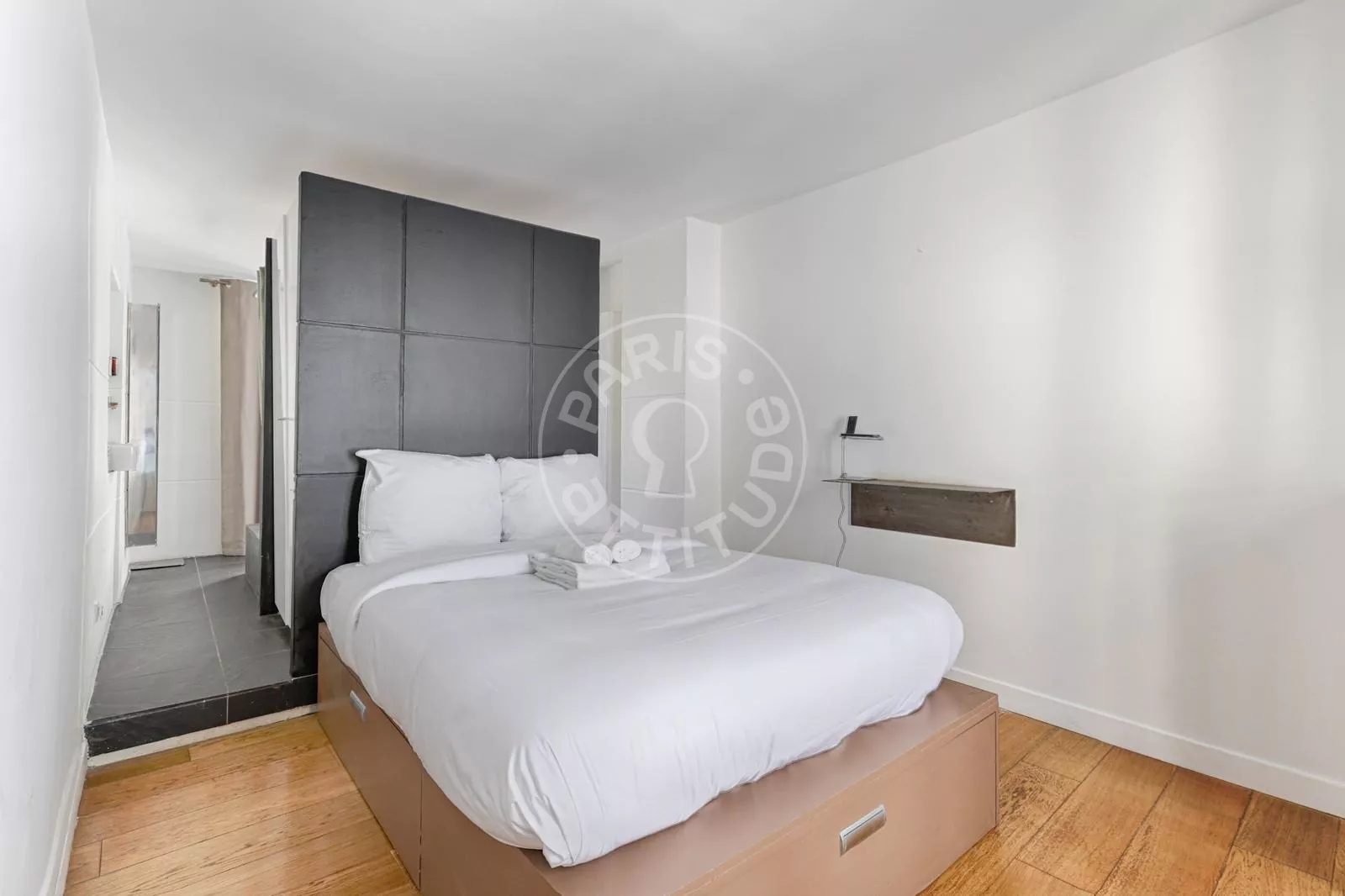 Appartement Rue des Tournelles à Paris