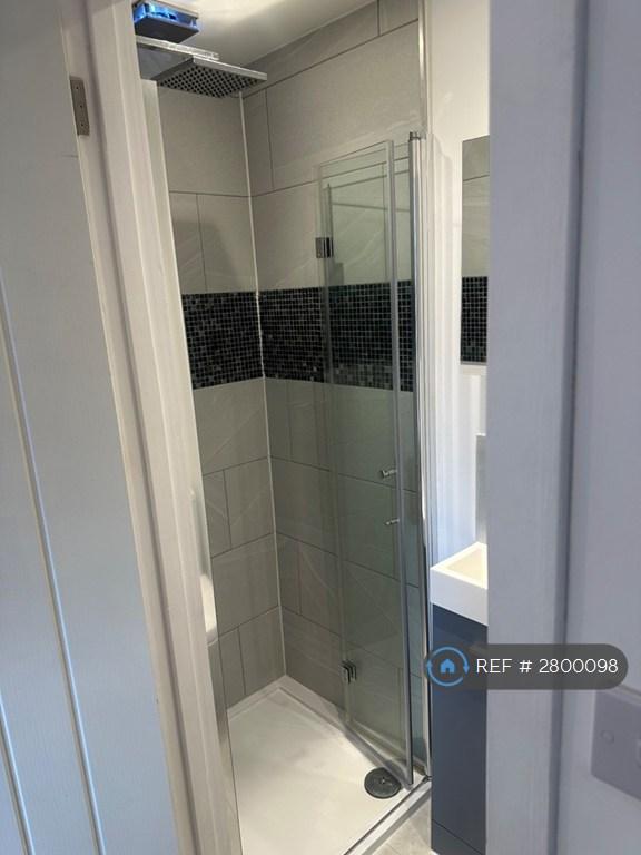 Room Shaftesbury Avenue in Mansfield Woodhouse