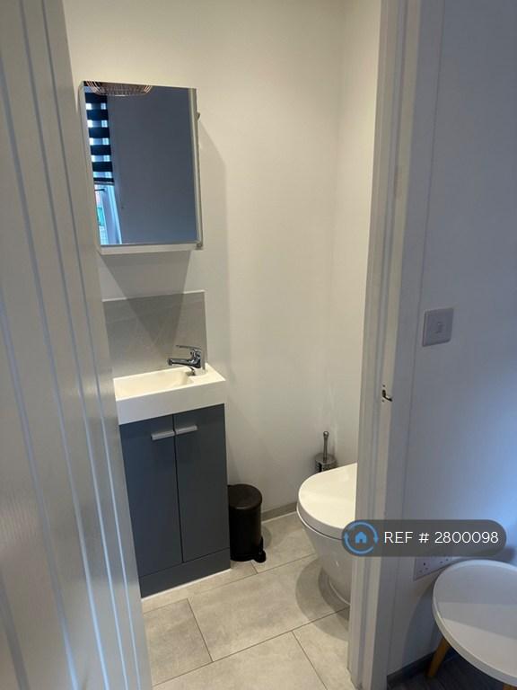 Room Shaftesbury Avenue in Mansfield Woodhouse