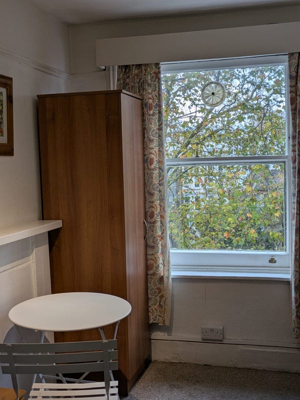 Room Courtfield Gardens in Greater London