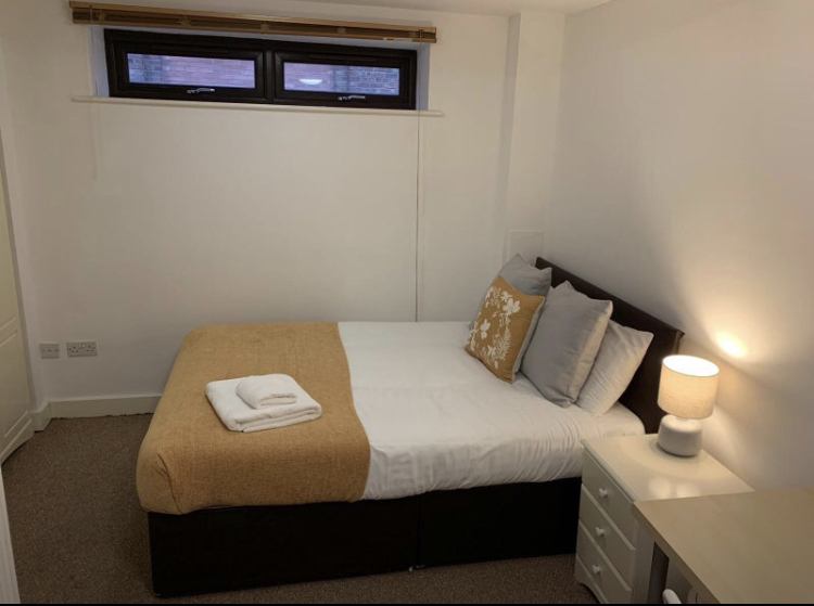 Room High Street in Greater London