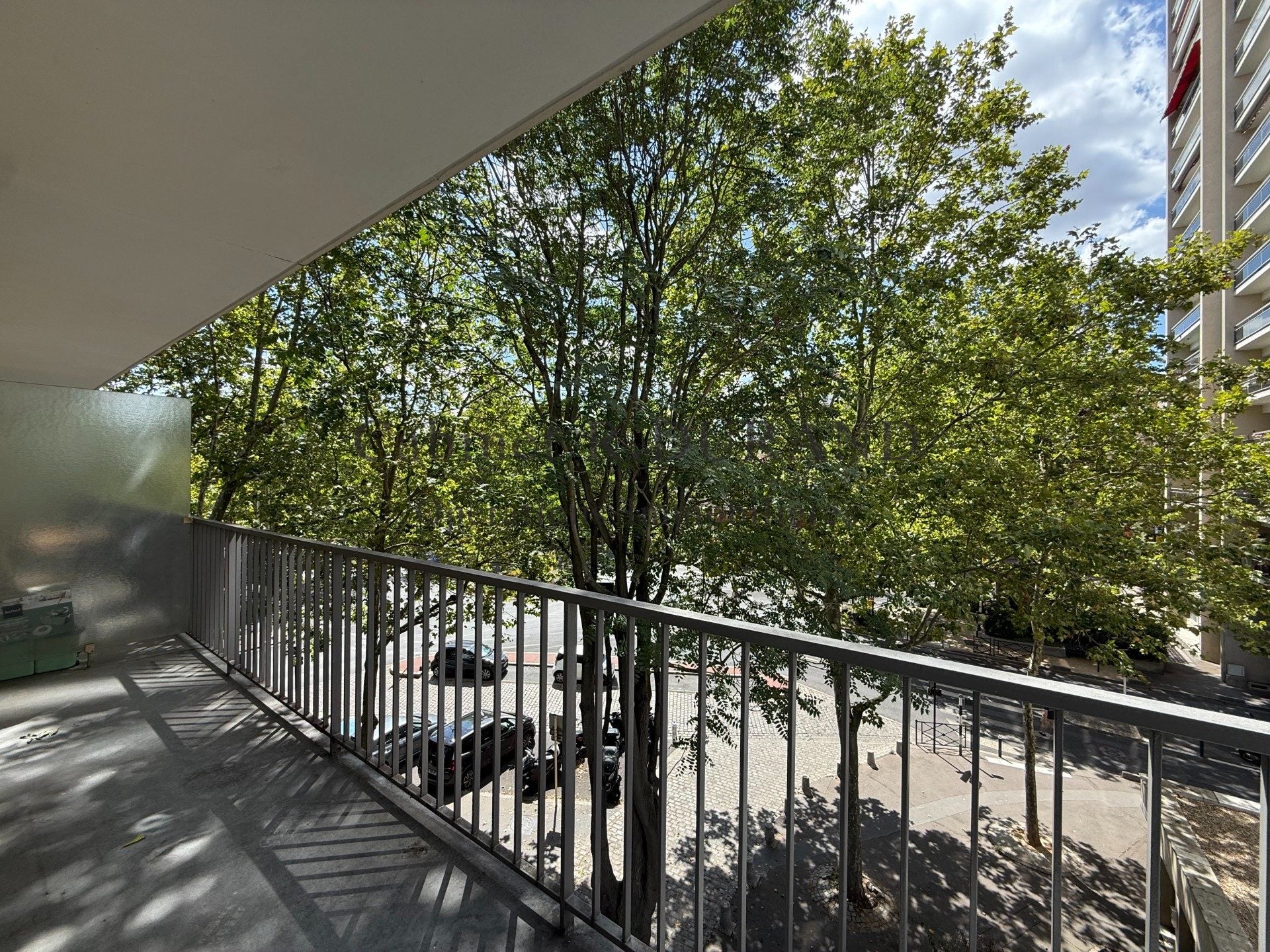Flat Boulevard Saint-Denis in Courbevoie
