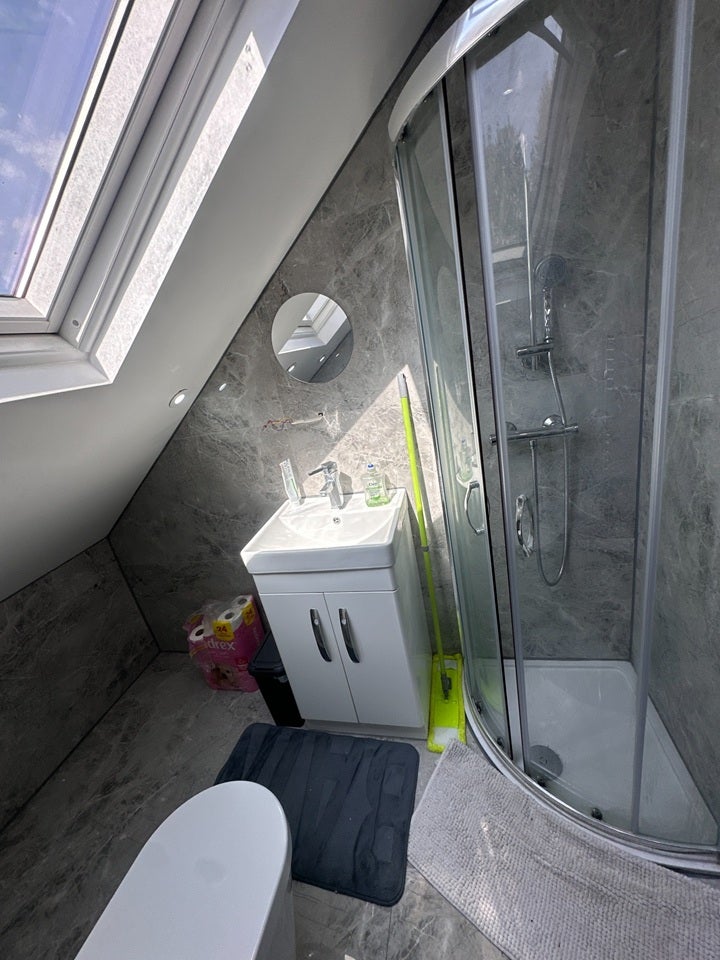 Room Uxbridge Road in Greater London