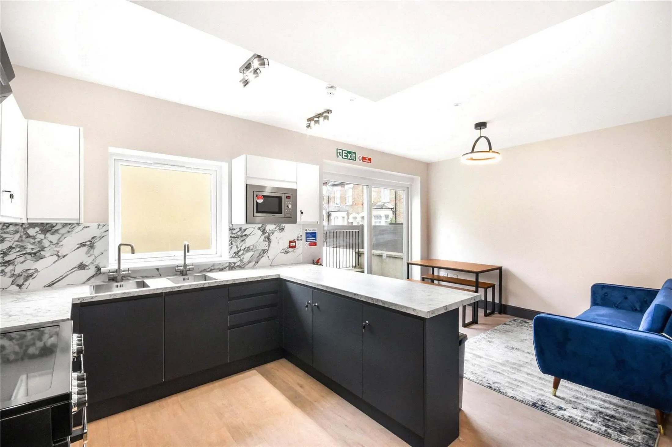 Room Taybridge Road in Greater London