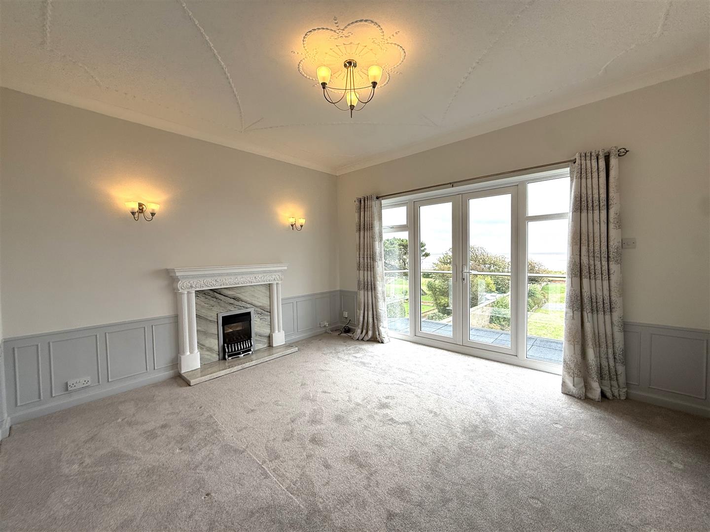 Flat Clifton Drive in Borough of Fylde