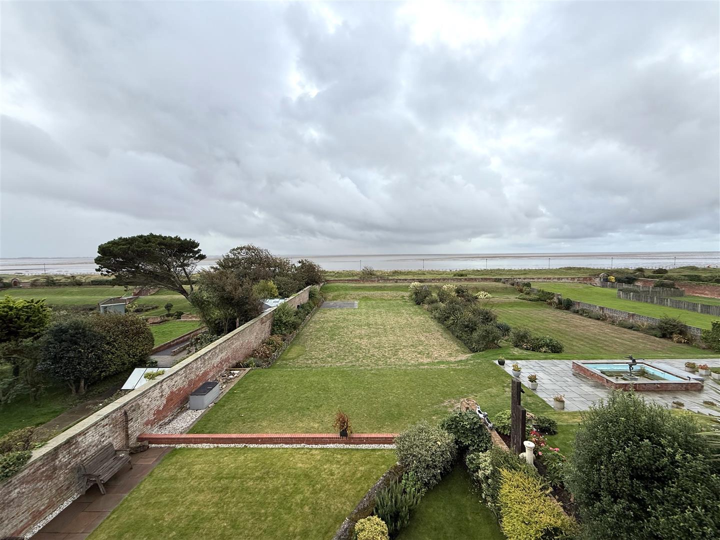 Flat Clifton Drive in Borough of Fylde