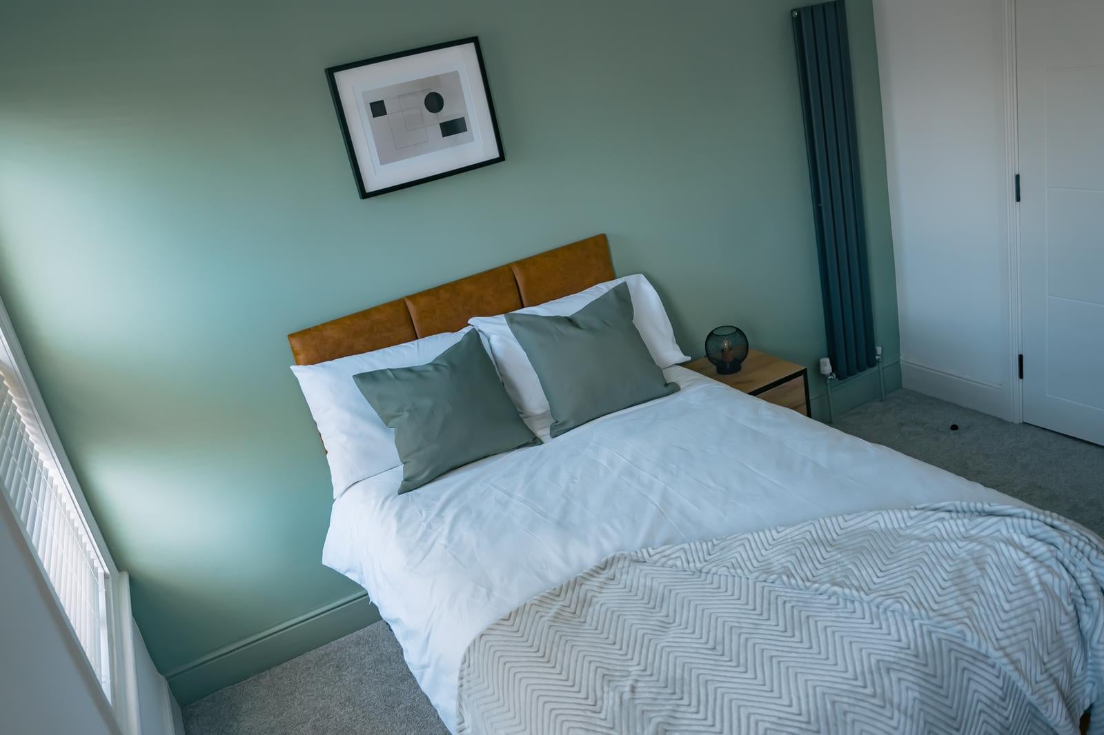 Room Curtis Street in Swindon