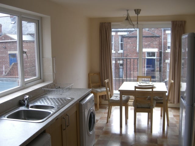 Flat Bayswater Road in Newcastle upon Tyne