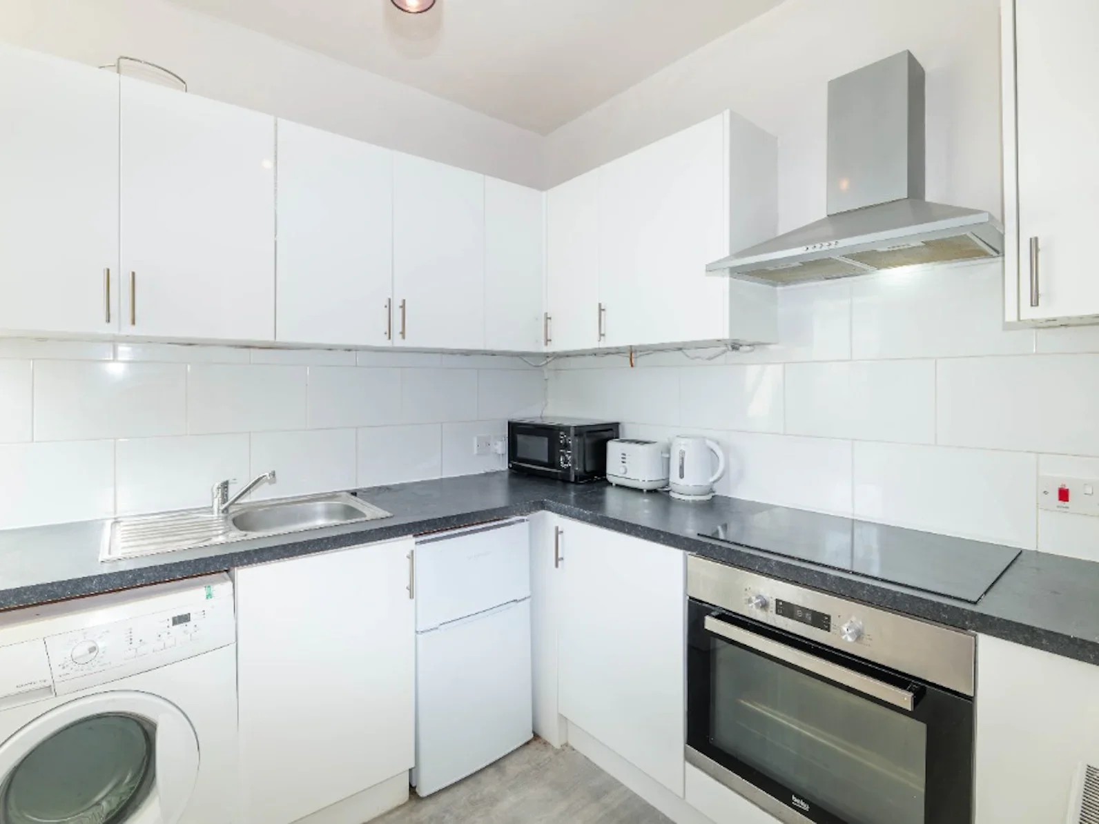 Flat Eyre Place in City of Edinburgh
